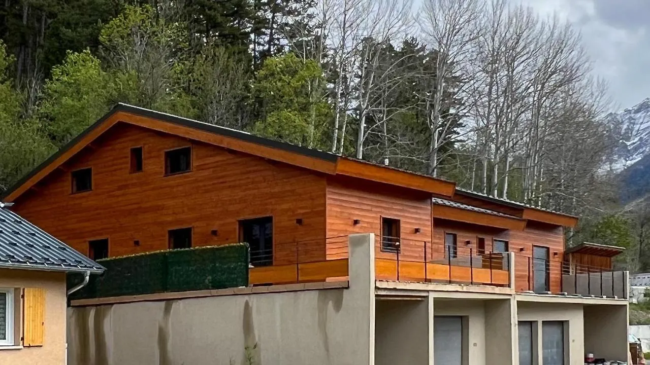 Chalet Anthony Villa Faucon-de-Barcelonnette 0*,  France